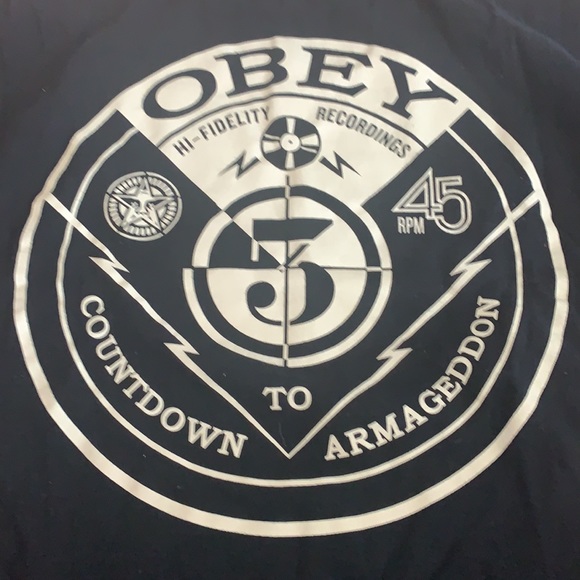 HOST PICK. OBEY T-shirt. - Picture 2 of 9